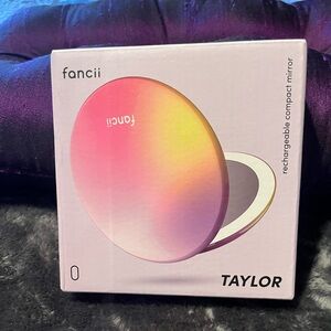 fancii Taylor Rechargeable Compact Mirror in Gradient Pink